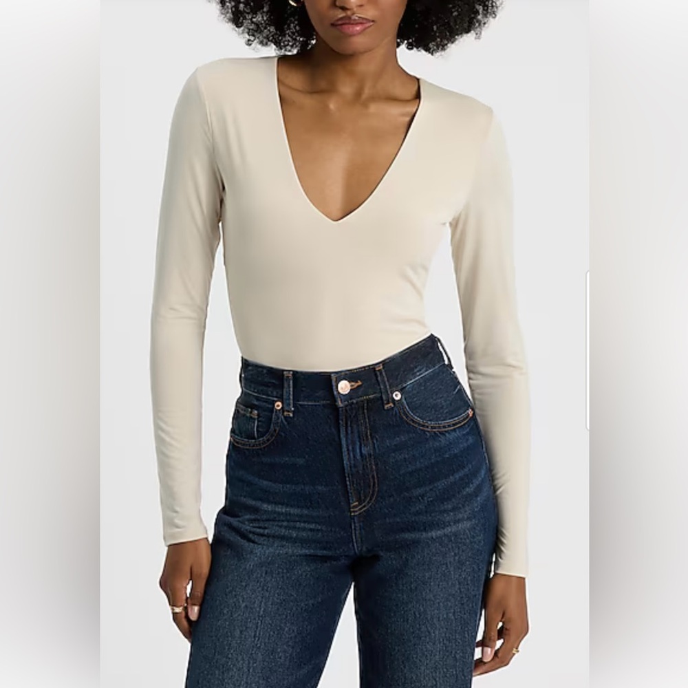 Express Contour Body suit Sandshell size M nwt